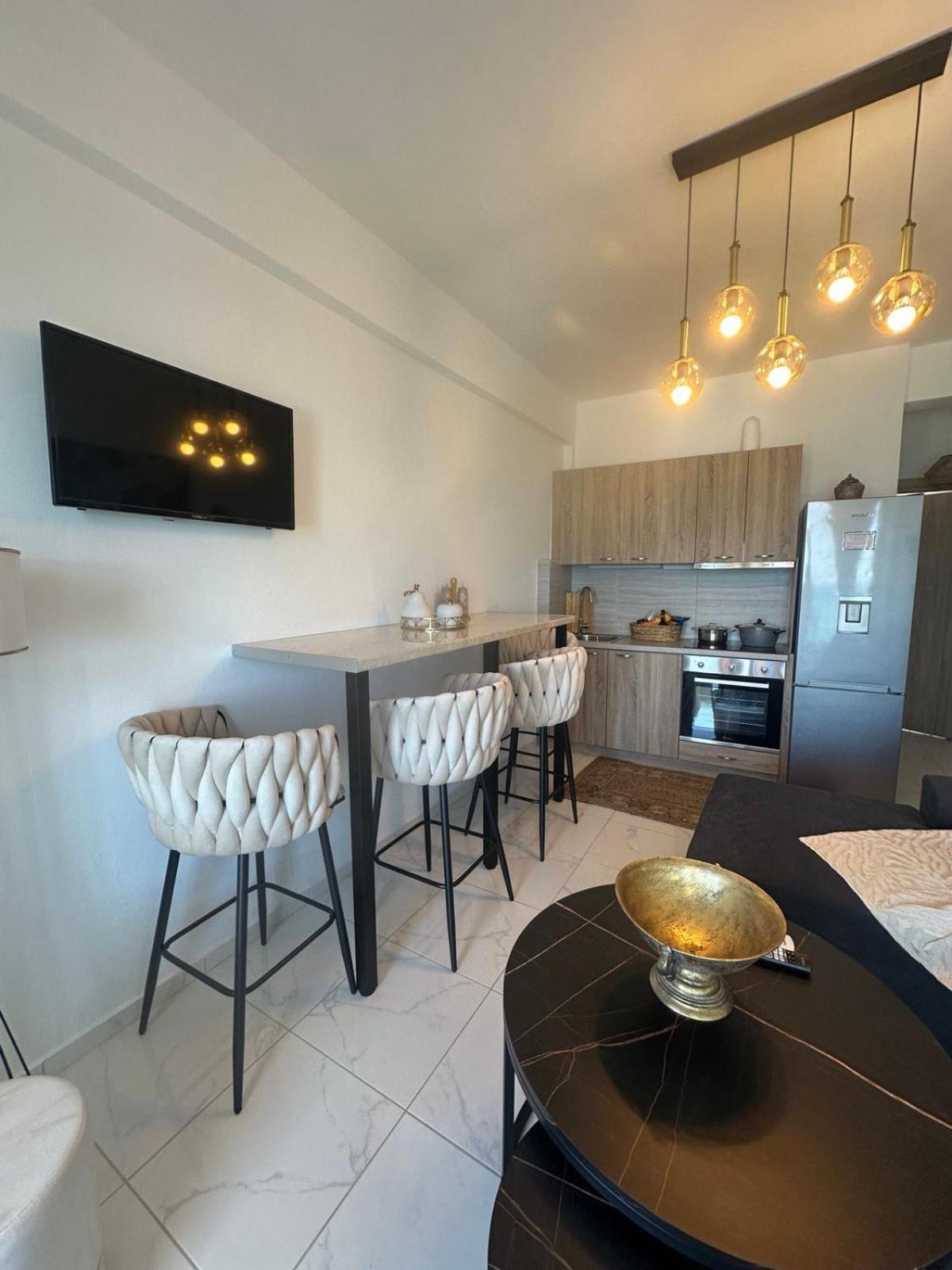 Stella & Eleni Suite With Shared Pool & Open View Kalamaki  Exterior foto